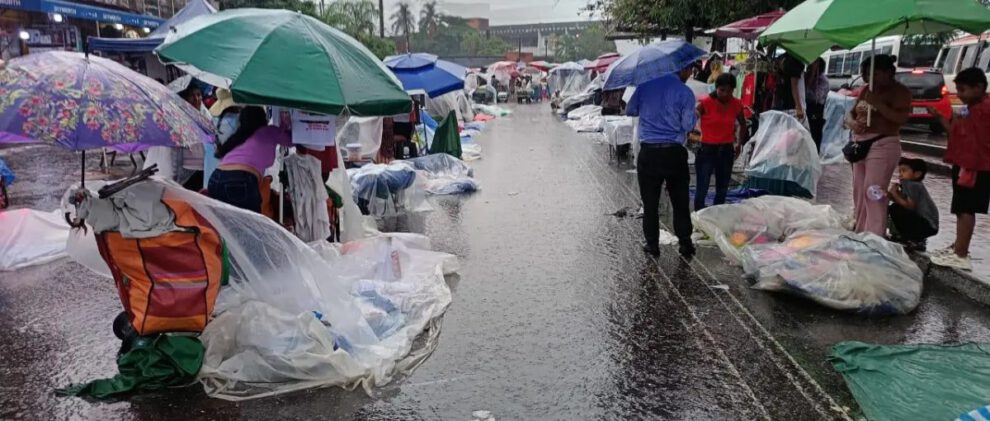 alertas meteorológicas en Nochebuena bajo lluvia