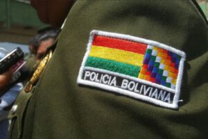 Policía de Palmasola arrestado por cobros ilegales a visitantes