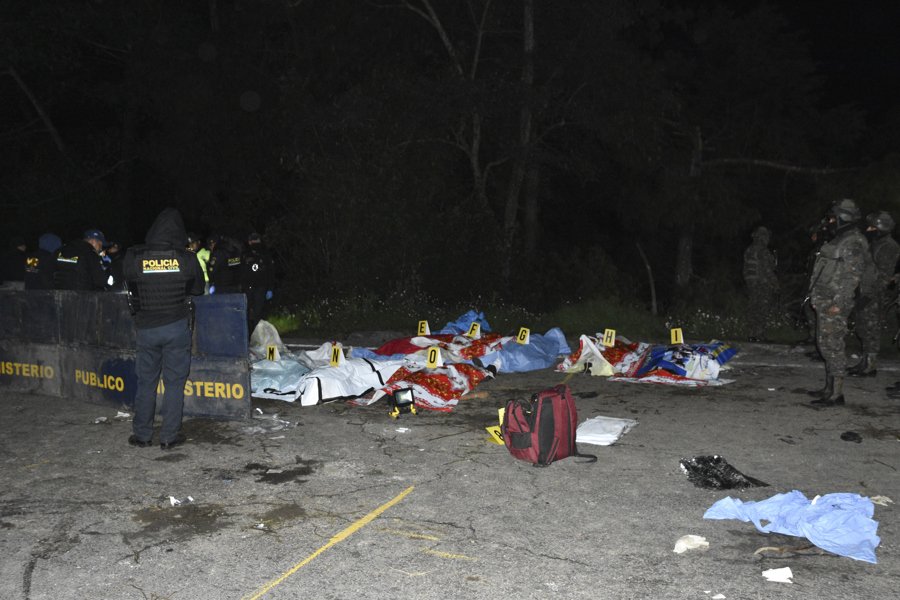 Accidente de bus en Guatemala deja 15 muertos y 19 heridos