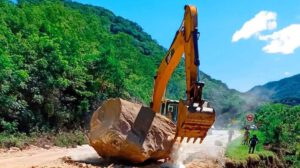 Restablecimiento de la transitabilidad hacia los Valles Cruceños tras intensas lluvias