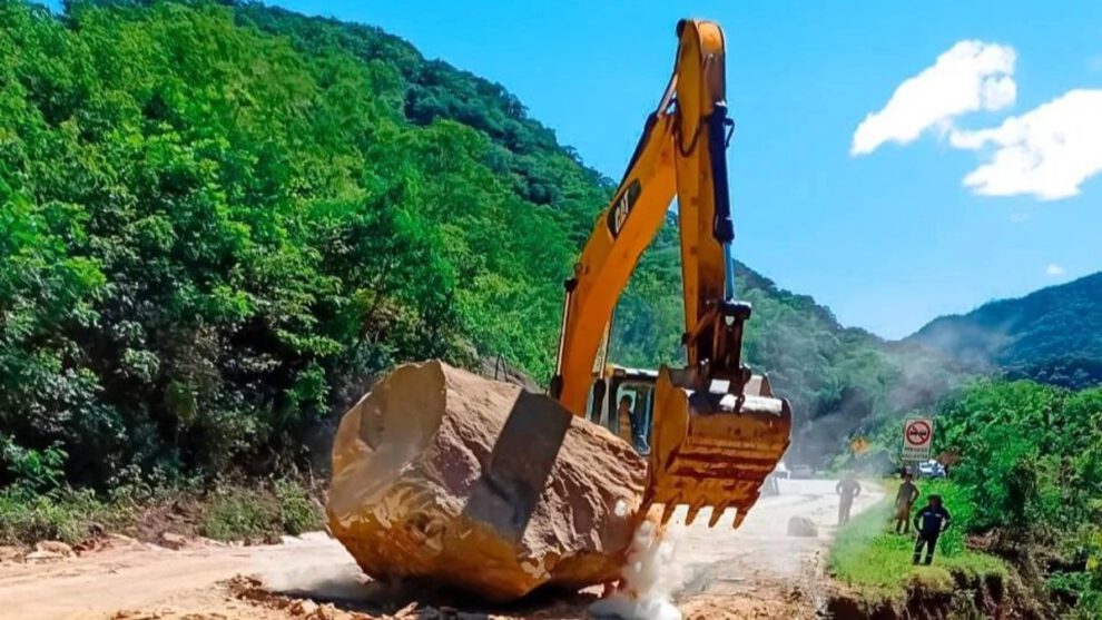 Restablecimiento de la transitabilidad hacia los Valles Cruceños tras intensas lluvias