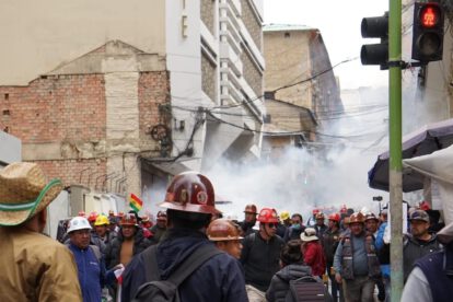 Detención domiciliaria a mineros en marcha de la COB