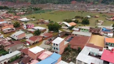 Inundación en Tipuani afectando a 600 familias