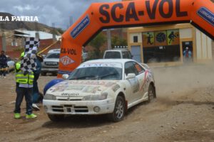 Automovilismo en Poopó