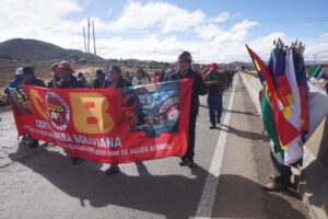 COB marcha desde Calamarca contra el Decreto Supremo 5503