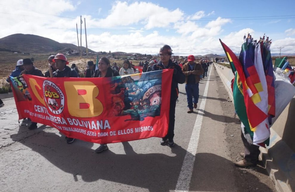 COB marcha desde Calamarca contra el Decreto Supremo 5503