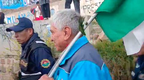 agresiones durante movilización del alcalde de La Paz