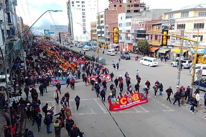 bloqueos de carreteras en El Alto