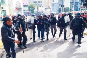 Procesos penales contra aprehendidos de la COB durante protestas