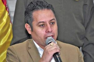 Edmand Lara defiende su inocencia ante acusaciones de corrupción