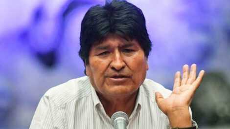 Evo Morales en la denuncia presentada por presuntos delitos de trata y tráfico