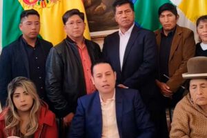 Proyecto de ley de Edmand Lara para frenar decretos inconstitucionales