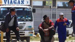 Pérdidas económicas por bloqueos en carreteras en Bolivia
