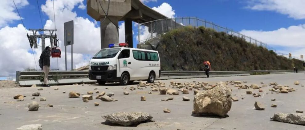 Agresiones a personal de salud y pacientes en bloqueos