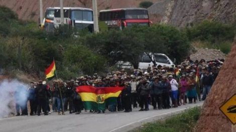 Bloqueos en Cochabamba por acuerdo ignorado