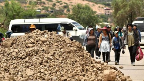 Proyecto de ley para sancionar bloqueos en Bolivia