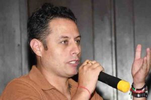 Agresiones del vicepresidente Lara contra la prensa