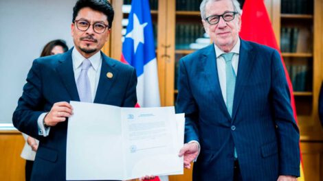 Bolivia y Chile cooperación en turismo y conectividad aérea