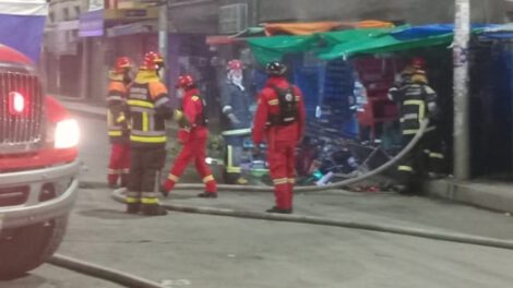 Incendio en Oruro provocado por falla eléctrica