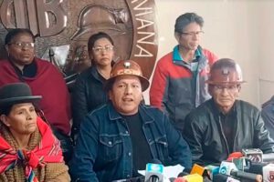 Ley antibloqueo genera rechazo en la Central Obrera Boliviana