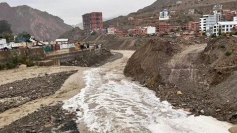 Incremento del caudal de ríos en La Paz por lluvias intensas