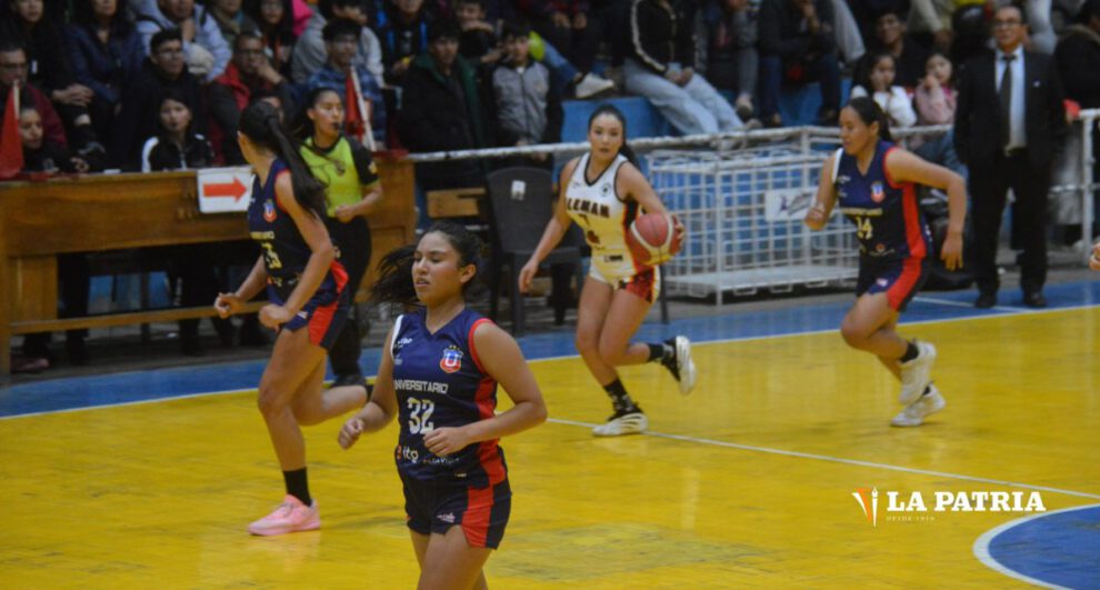 Alemán le quita el invicto a Universitario en la Libofem