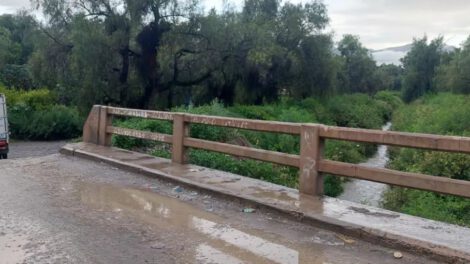 Hombre pierde la vida tras caer al río Tacata