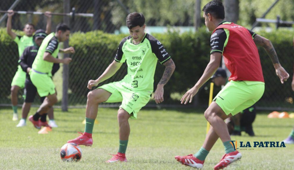 Entrenamiento de la Selección Nacional en Santa Cruz