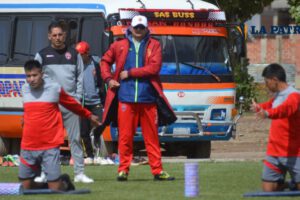 Marcelo Robledo satisfecho con el rendimiento de los jugadores