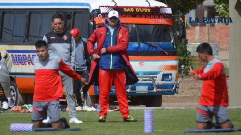 Marcelo Robledo satisfecho con el rendimiento de los jugadores