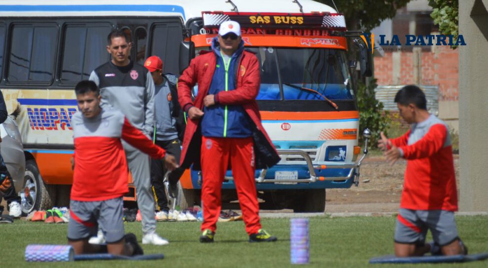 Marcelo Robledo satisfecho con el rendimiento de los jugadores