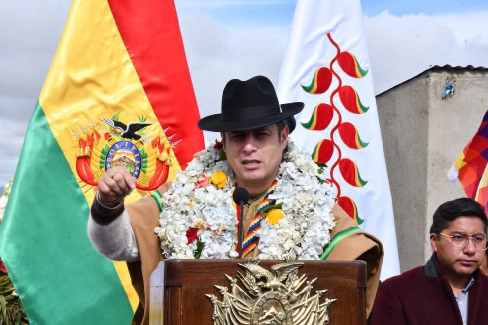 Edmand Lara critica a Rodrigo Paz en el Día del Estado Plurinacional
