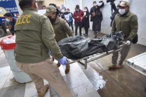 Atacan con arma de fuego a madre y su hija en El Alto