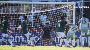 Bolivia derrota ante México en el estadio Ramón Aguilera Costas
