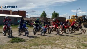 Prueba de motociclismo en Paria