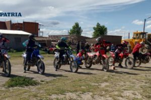 Prueba de motociclismo en Paria