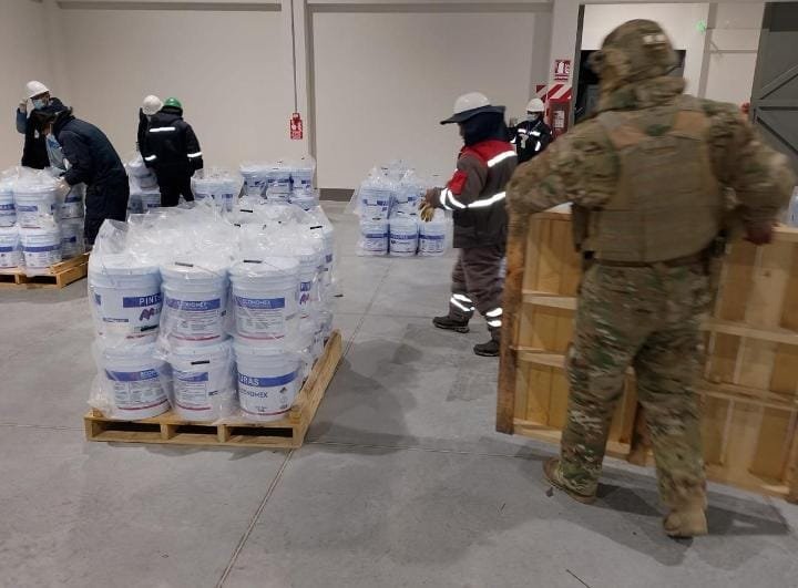 Contrabando de mercurio oculto en pintura acrílica