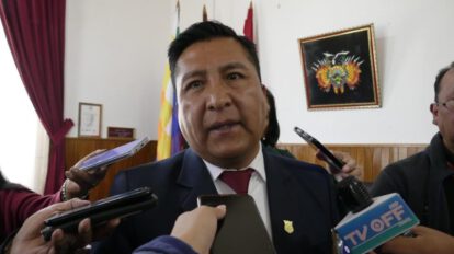 Adhemar Wilcarani se postula para las elecciones subnacionales