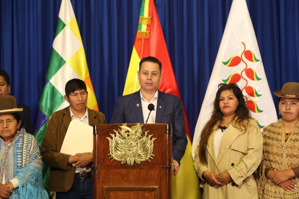 Proyectos de ley en Bolivia presentados por el vicepresidente Edmand Lara