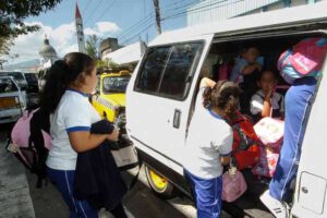 Tarifa escolar minibuses en La Paz
