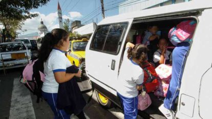 Tarifa escolar minibuses en La Paz