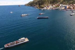 Caída del turismo en Tiquina