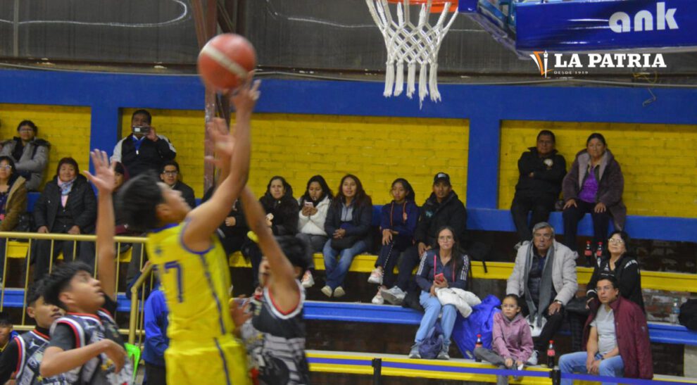 Carl A-Z inicia con victoria en la serie “A” de la Libomenor