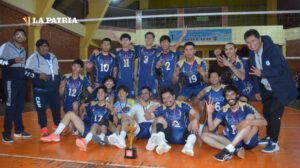 Campeones del voleibol en Oruro