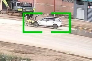 Conductor colisiona patrullero en Oruro