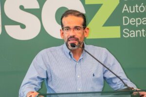 Avasallamientos en Santa Cruz y críticas a Luis Fernando Camacho