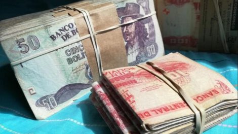 dinero incautado en Achacachi