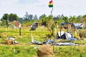 avasallamientos de tierras en Bolivia