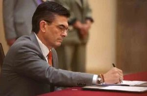 Exención del IVA en hidrocarburos aprobada por el Presidente Rodrigo Paz