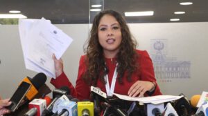 Salarios elevados en crisis económica